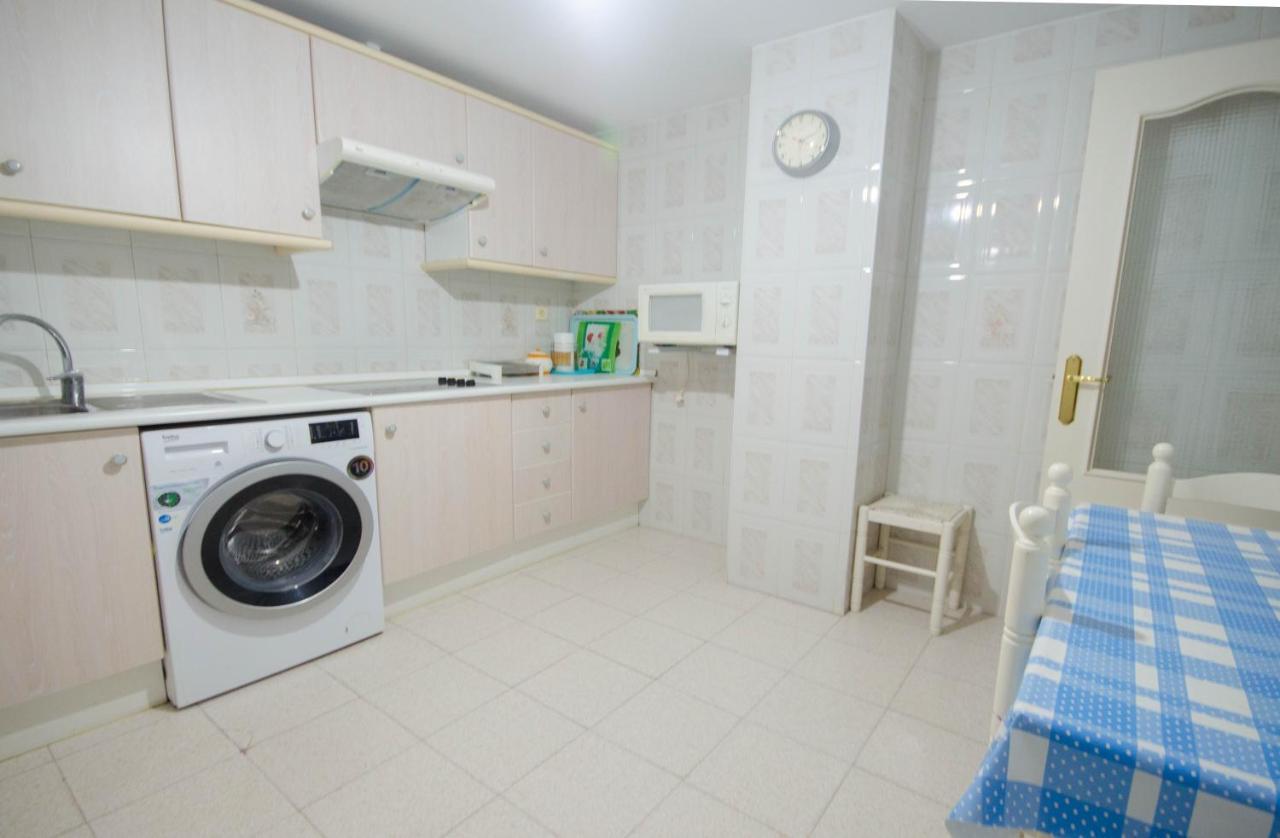 Apartamento Aparment Neptuno- Located On The Promenade A Few Metres From The Beach. *