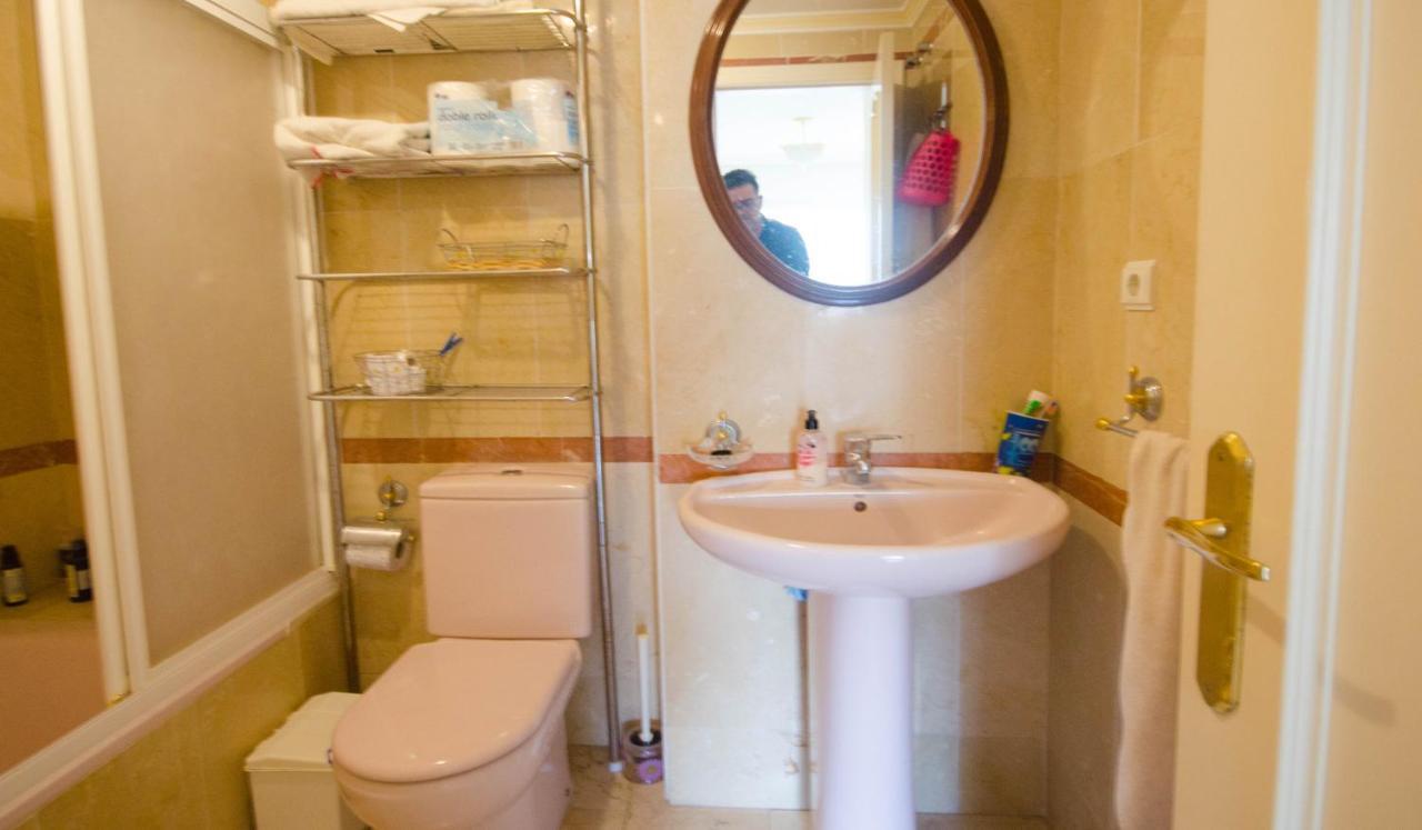 Aparment Neptuno- Located On The Promenade A Few Metres From The Beach. Estepona