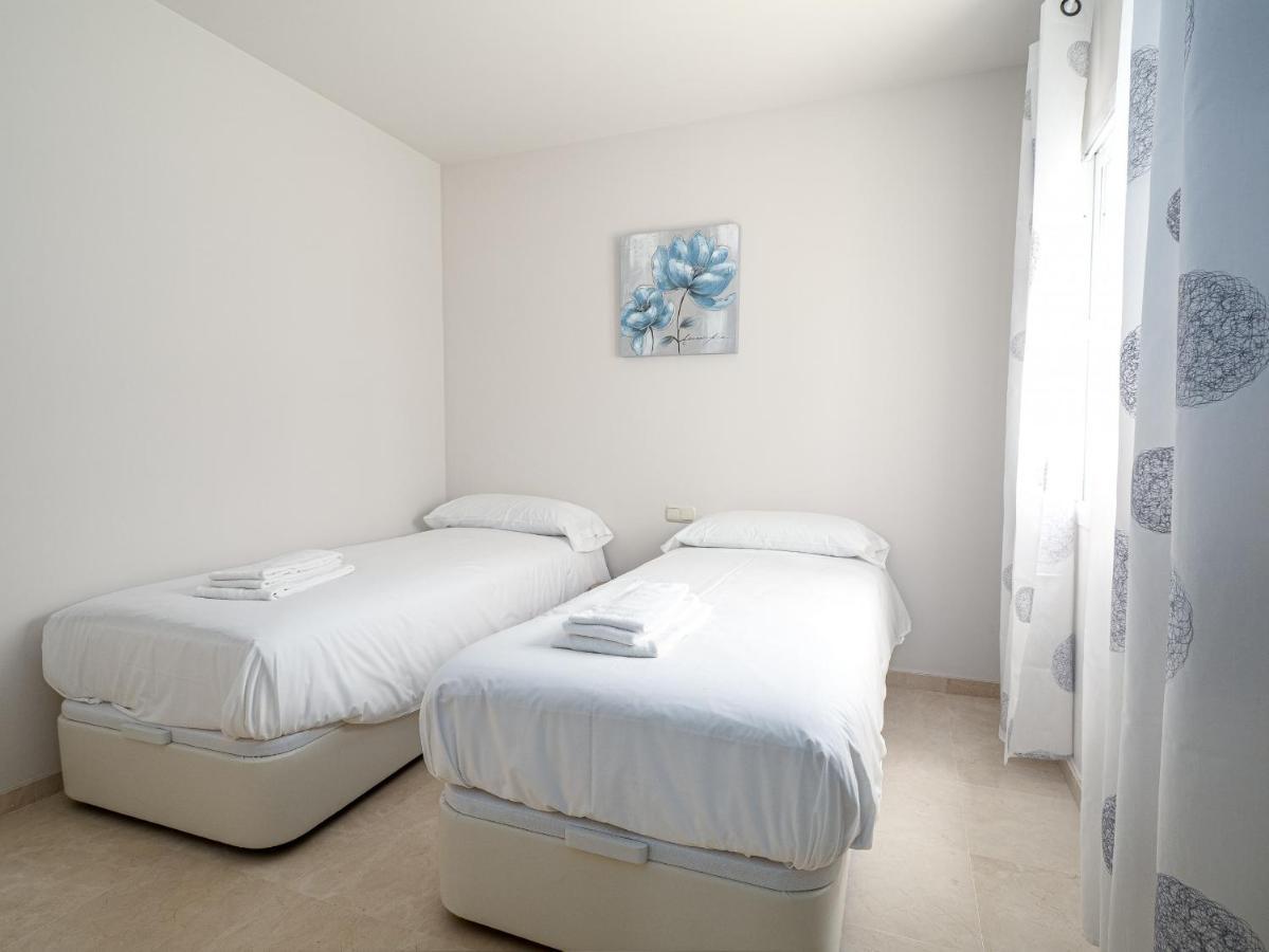 Alcazaba Lagoon 2379 Apartment Estepona