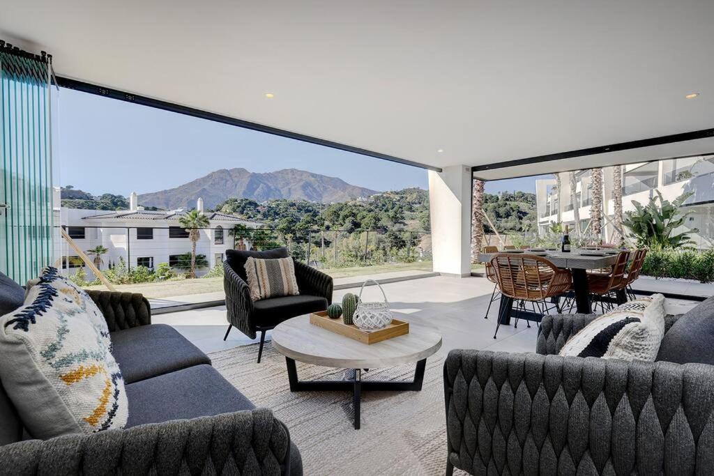 3 Bedroom Ground Floor @ Hills! * Estepona