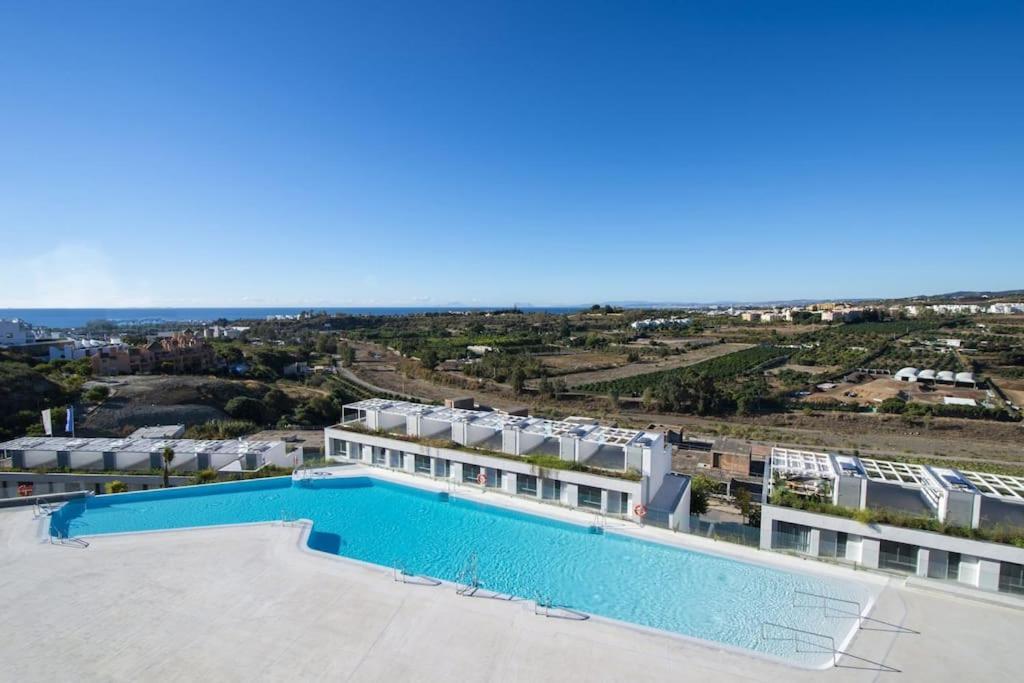 Apartment Luxurious Near Puerto Banus