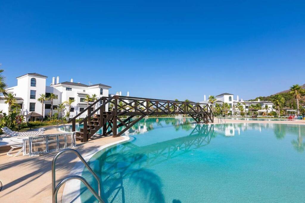 Hills Luxury 3 Bed
