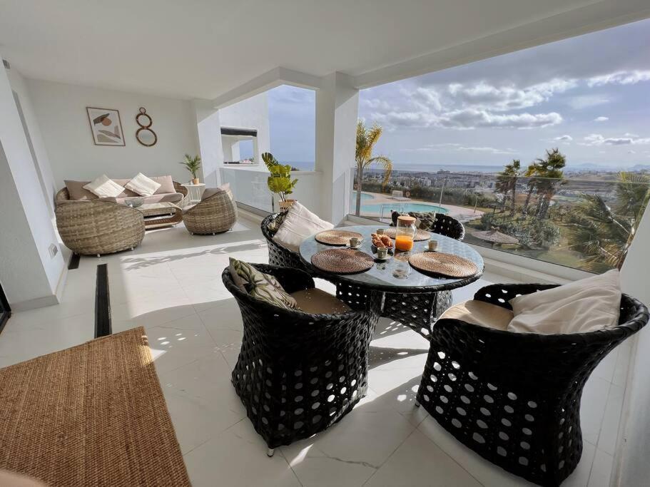 Apartment Hills Luxury 3 Bed Estepona
