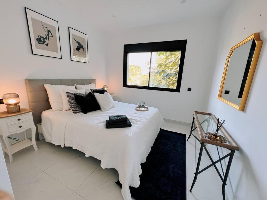 Hills Luxury 3 Bed * Estepona