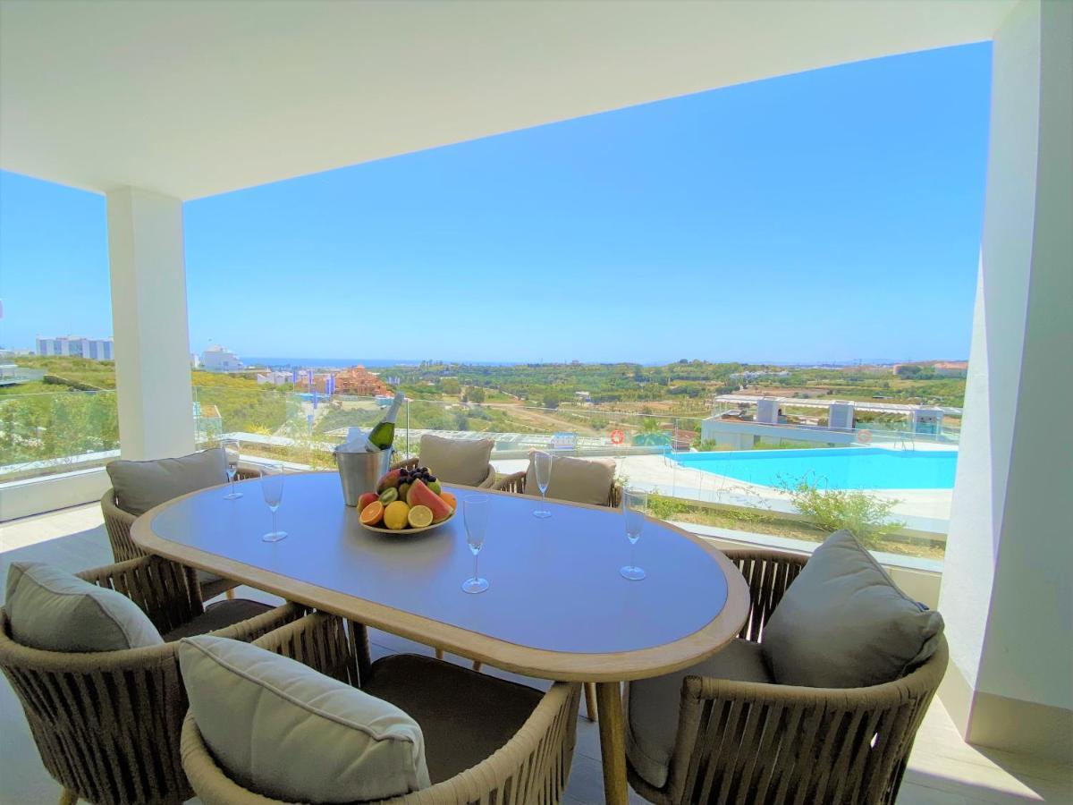 Luxurious Near Puerto Banus Apartment