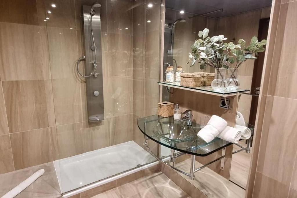 Bright Seafront Apartment-bahia De La Plata-4 People