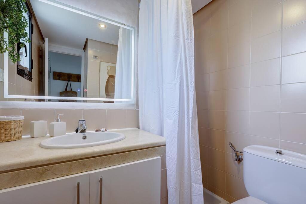 Appartement 4 Bedroom Townhouse 200 Meters From The Beach!