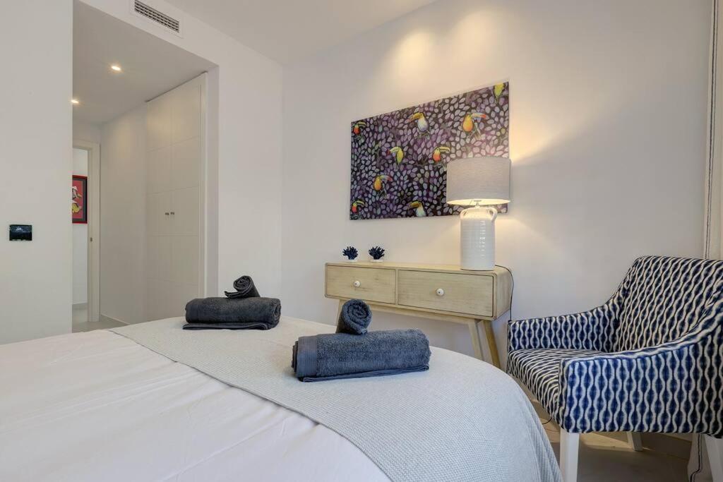 Apartment Ground Floor 4 Bedroom @ Hills! *