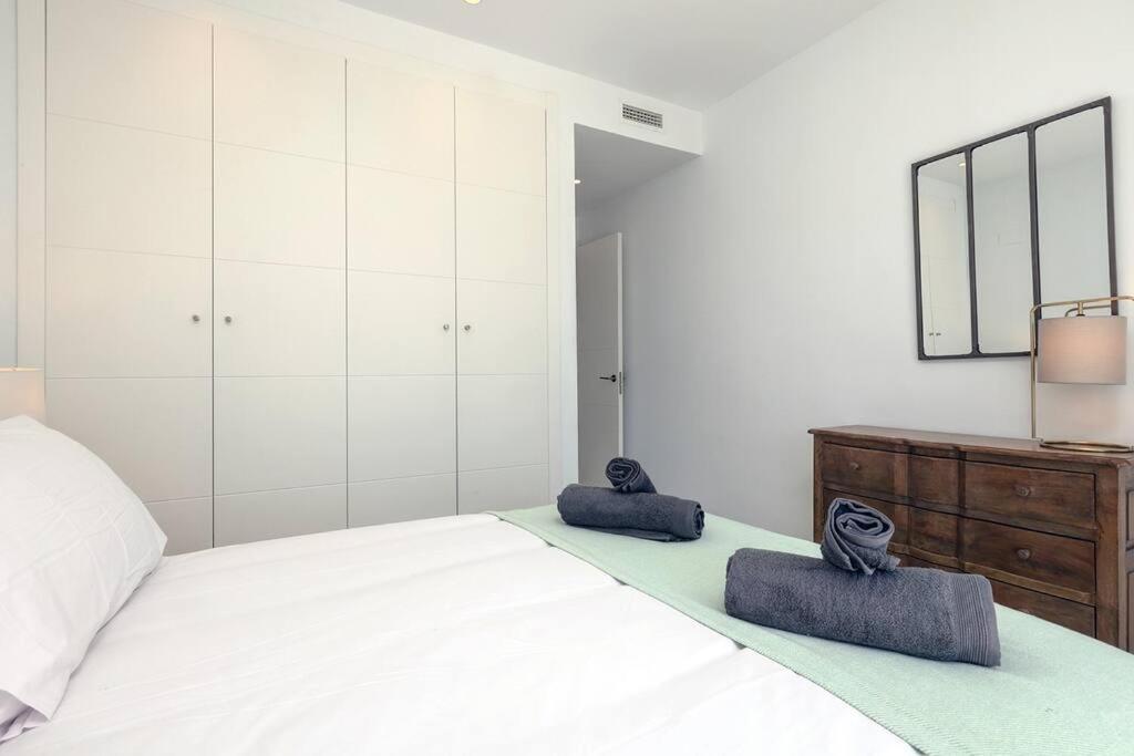 Apartment Ground Floor 4 Bedroom @ Hills!