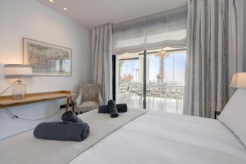 Ground Floor 4 Bedroom @ Hills! Estepona