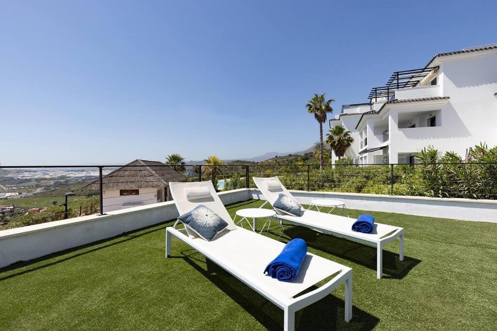 Apartment Ground Floor 4 Bedroom @ Hills! Estepona