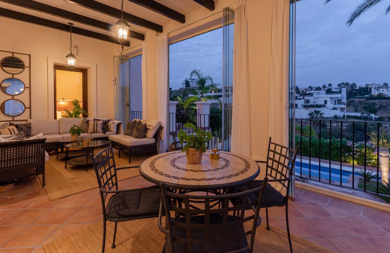 6-bdrm Andalusian Modern Next To Golf Course Apartment Estepona