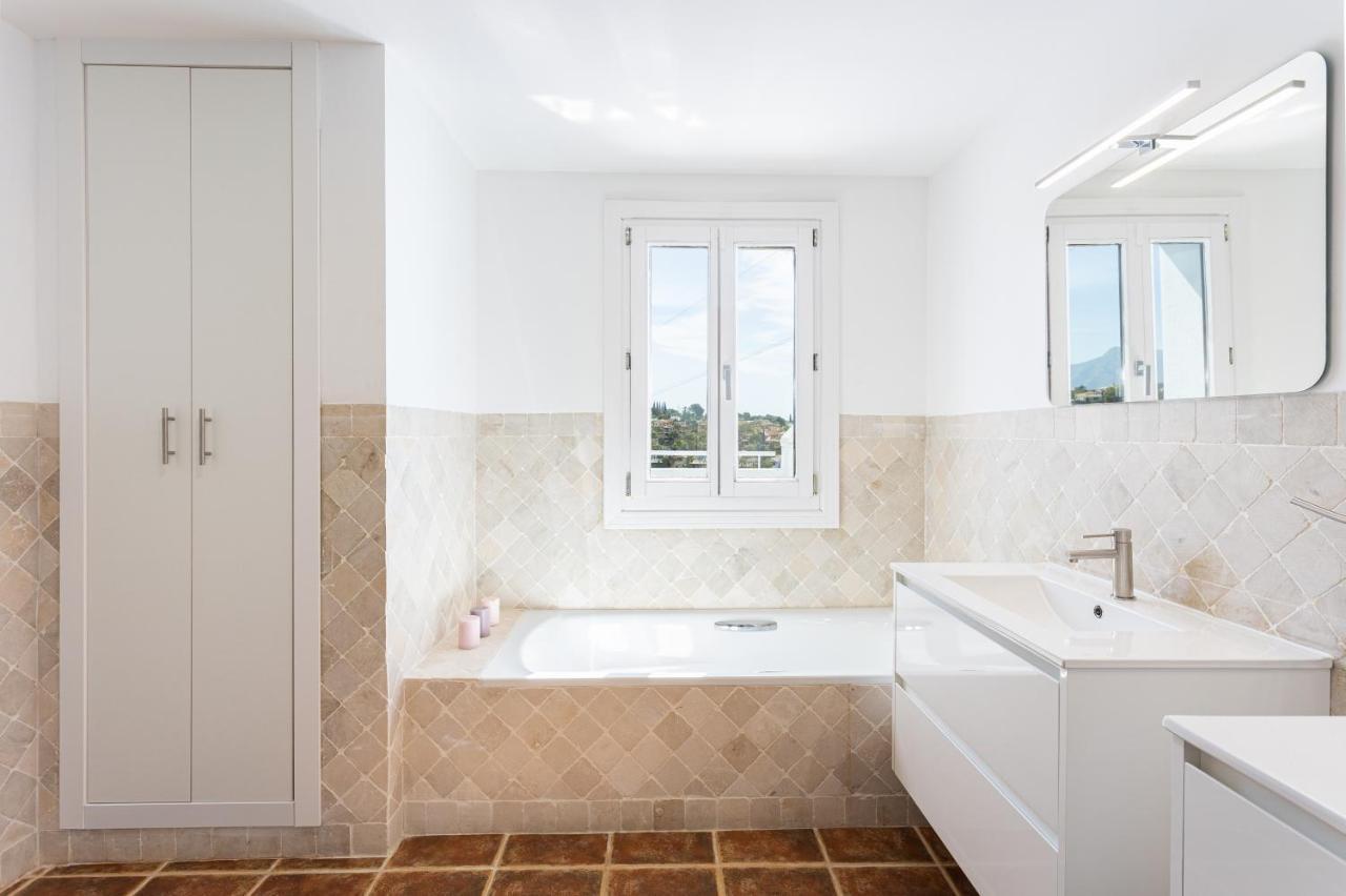Private 4 Bedrooms House Shared Pool Montevideo Hills Golf By Aorastay *