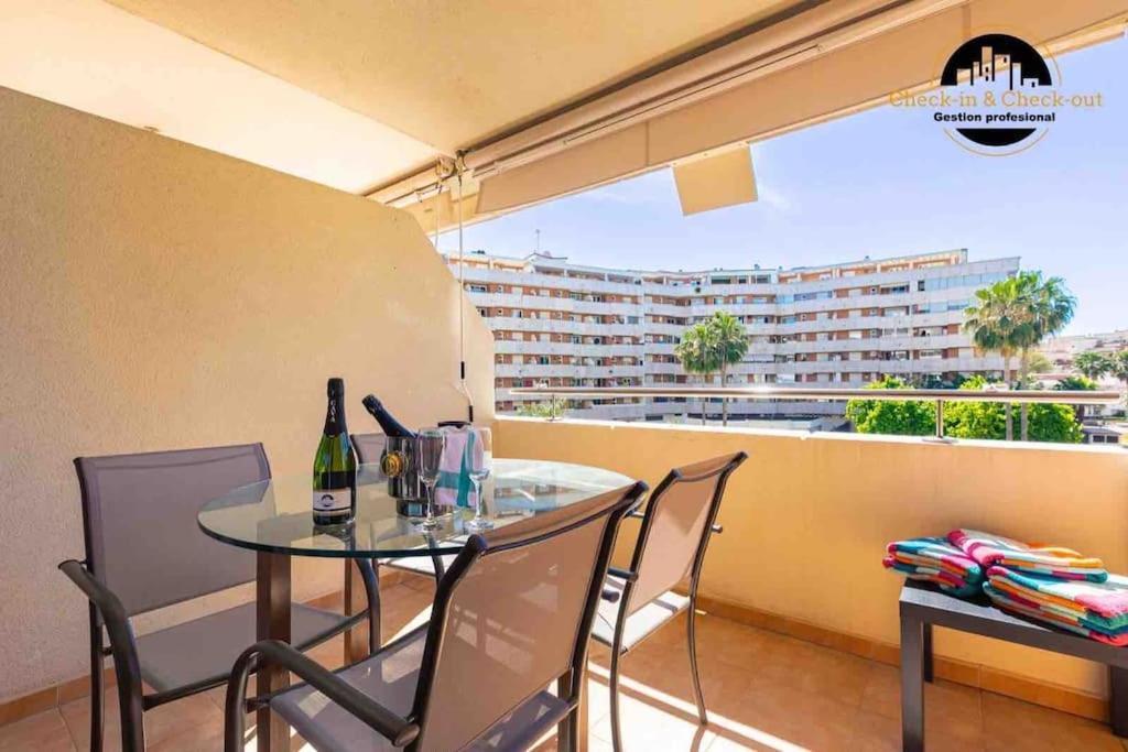 El Paralelo Apartment *