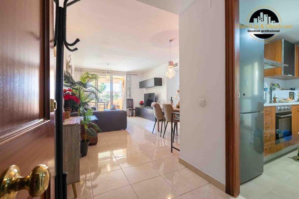 El Paralelo Apartment *