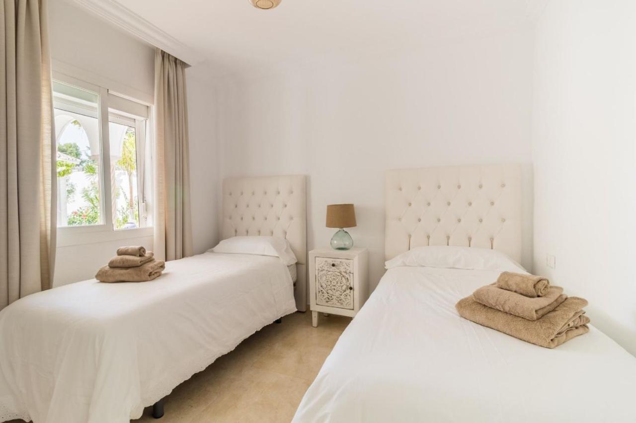 Arcadia - Avenida 28 De Adelfas 29680 Estepona, Malaga *