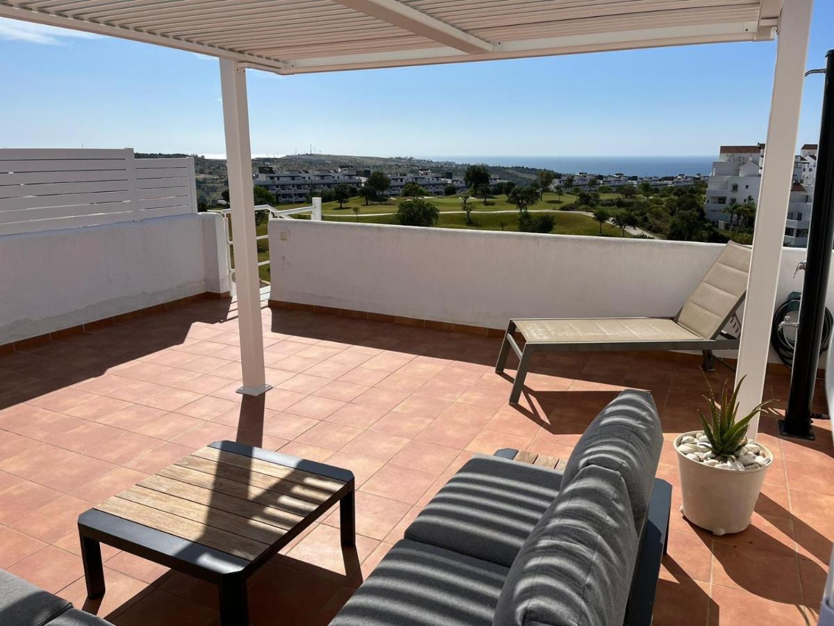 2266-amazing Newly Furnished Apt,on Golf, Sea View Estepona