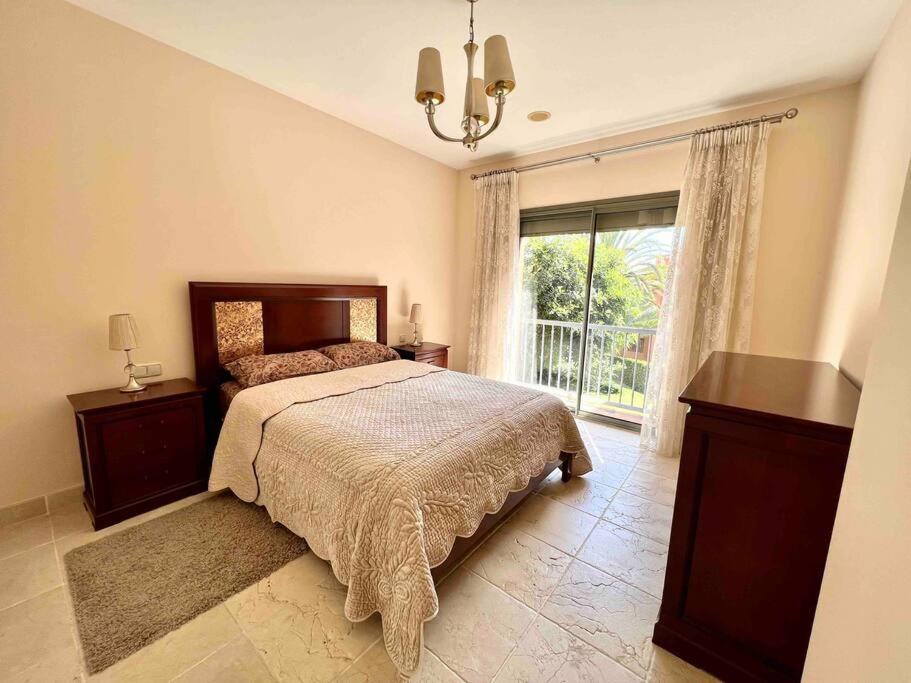 3 Bedroom In A Gorgeous Complex *