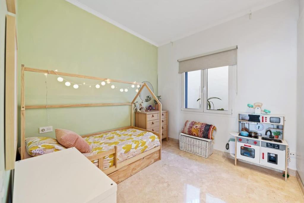 Apartment Luxury 3 Bed With Pools And Gym *