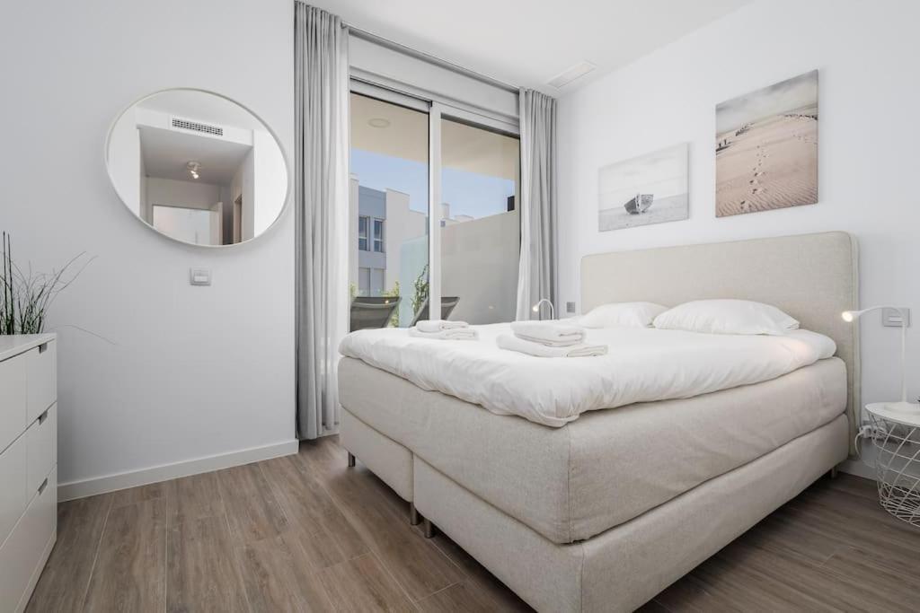 Apartment Stylish 3 Bedroom Le Mirage Close To Rdr317