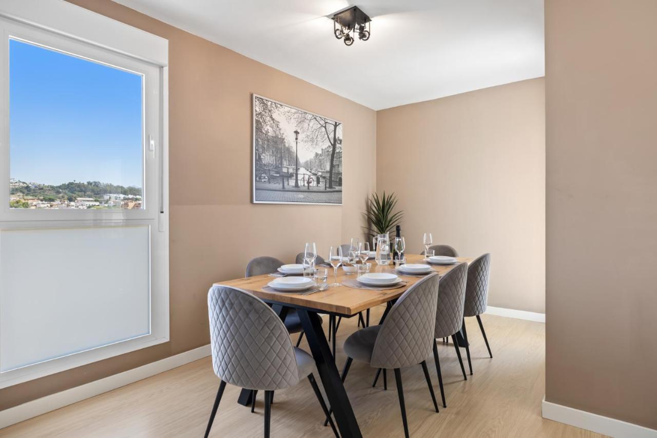Luxury New Center - Private Parking Apartment *