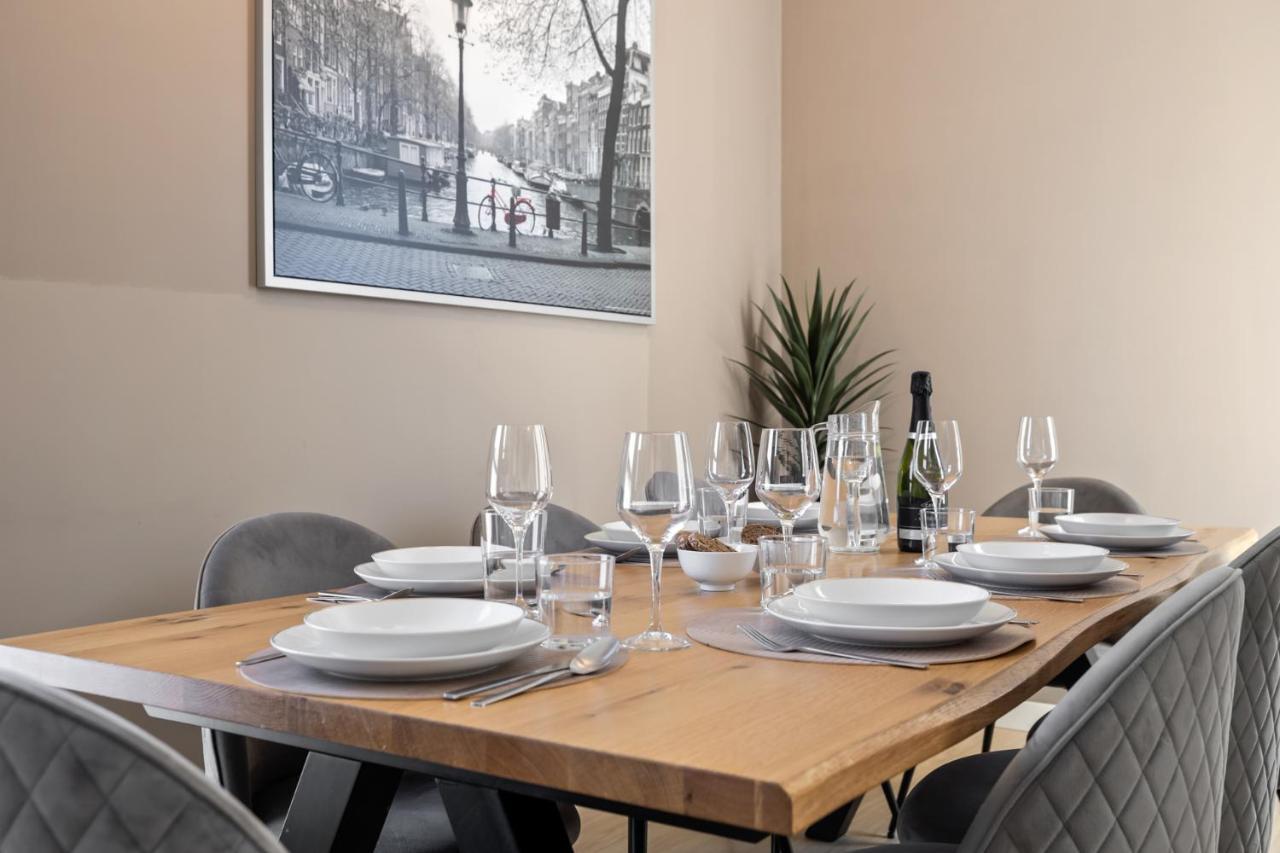 Luxury New Center - Private Parking Apartment *