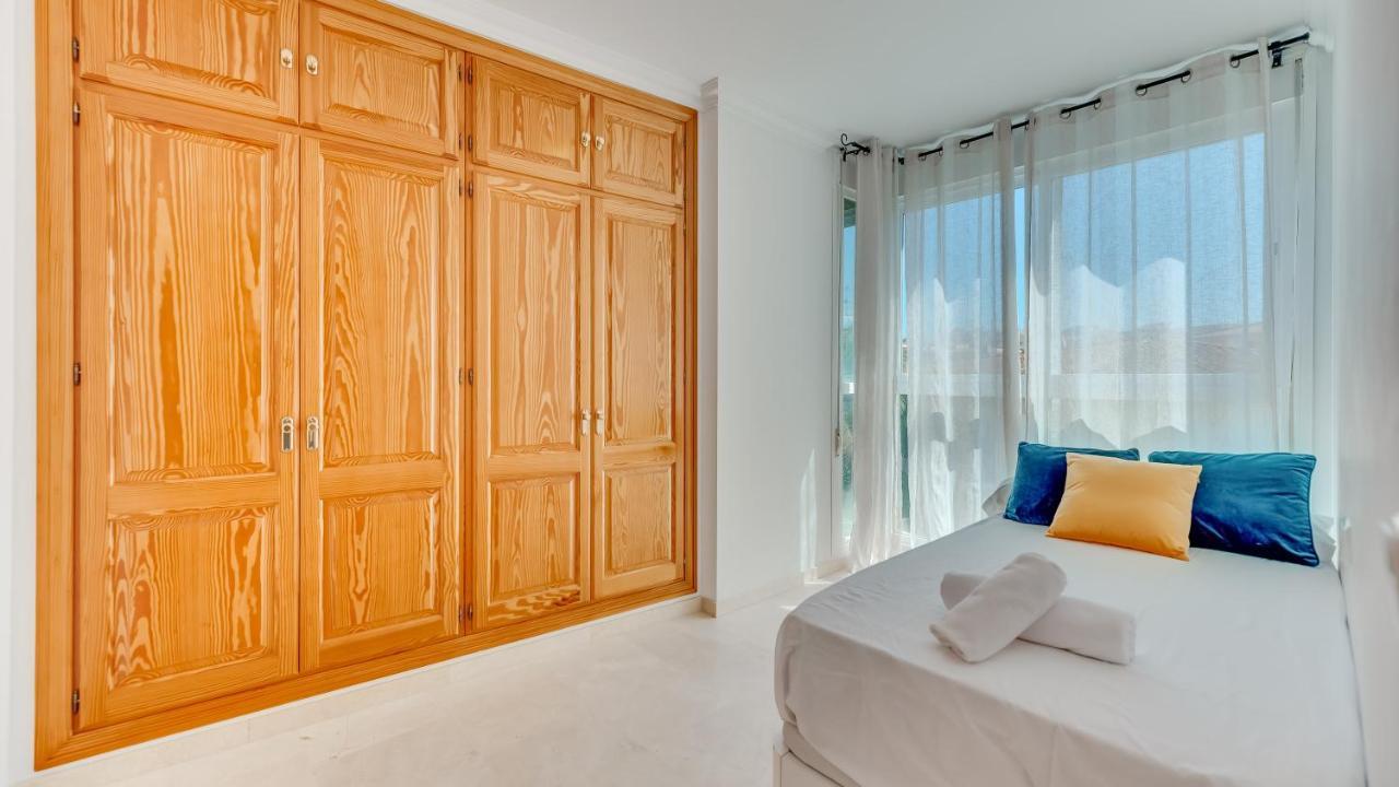 Apartment Chic Uurban Oasis In Estepona