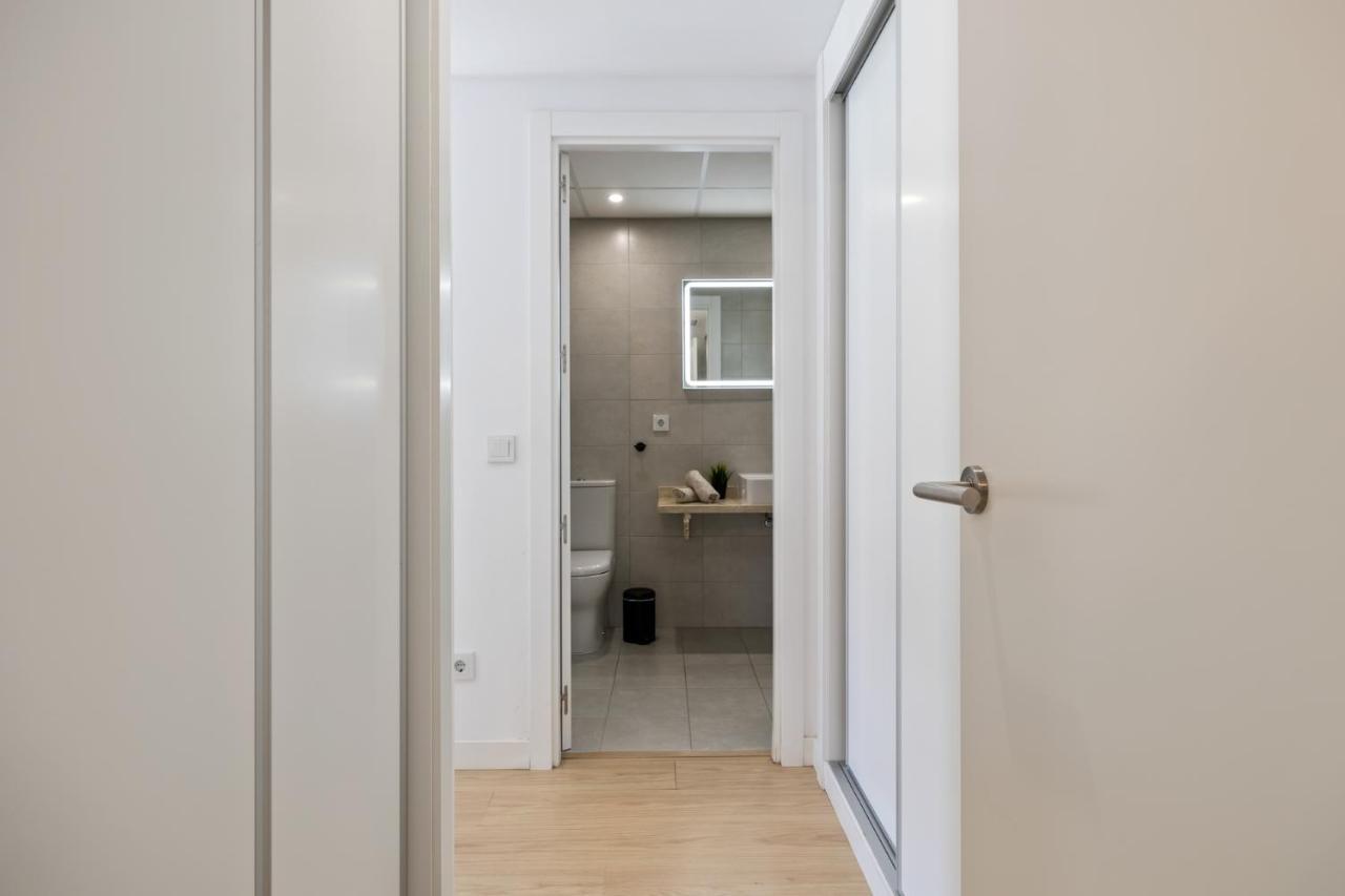 Luxury New Center - Private Parking Apartment *