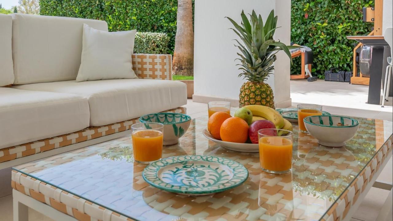 Amazing Ultra Modern Oasis In Atalaya Apartment