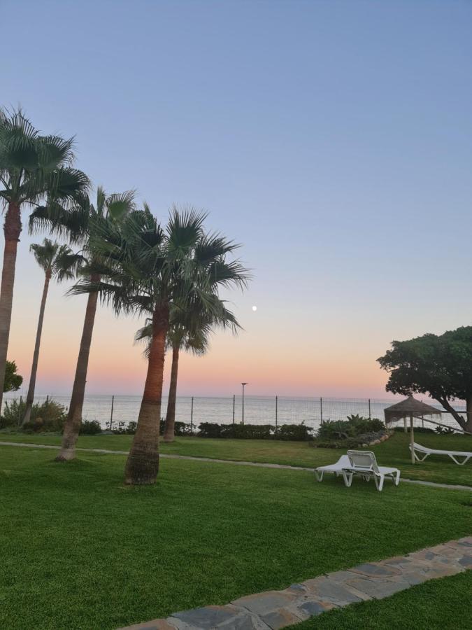 Molinos On The Beachfront With Pool *