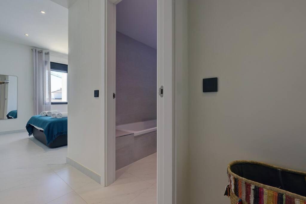Apartment Brand New Gorgeous 2 Bed At Hills! *