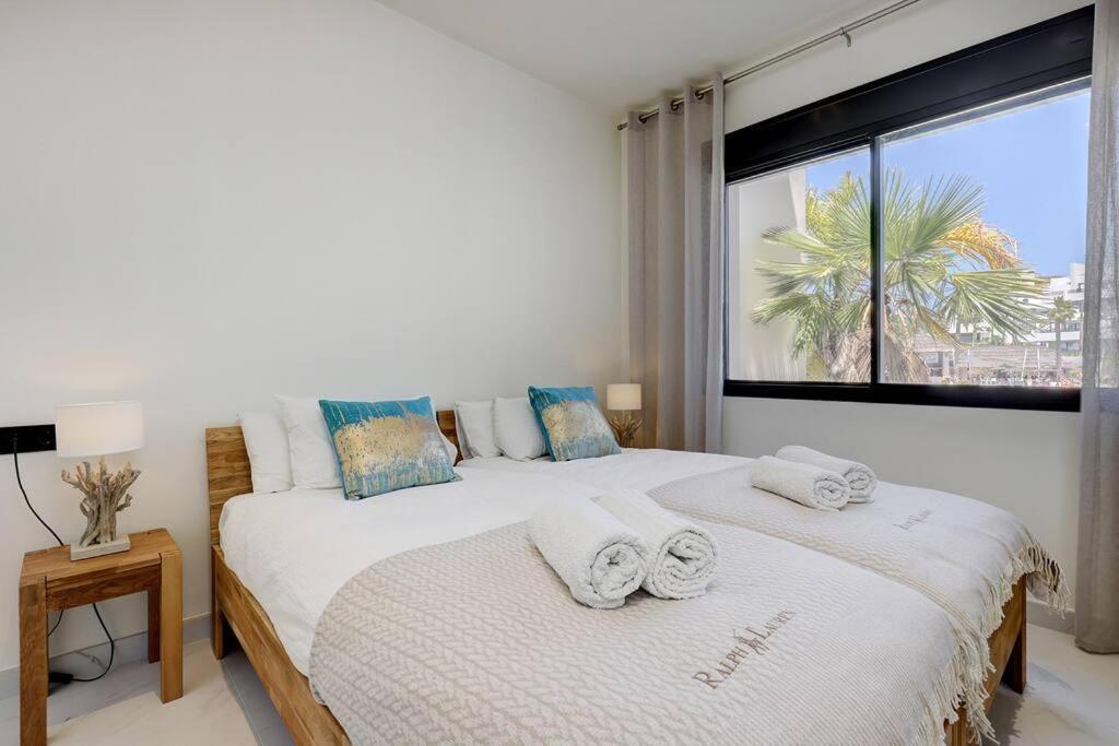 Apartment Brand New Gorgeous 2 Bed At Hills! *