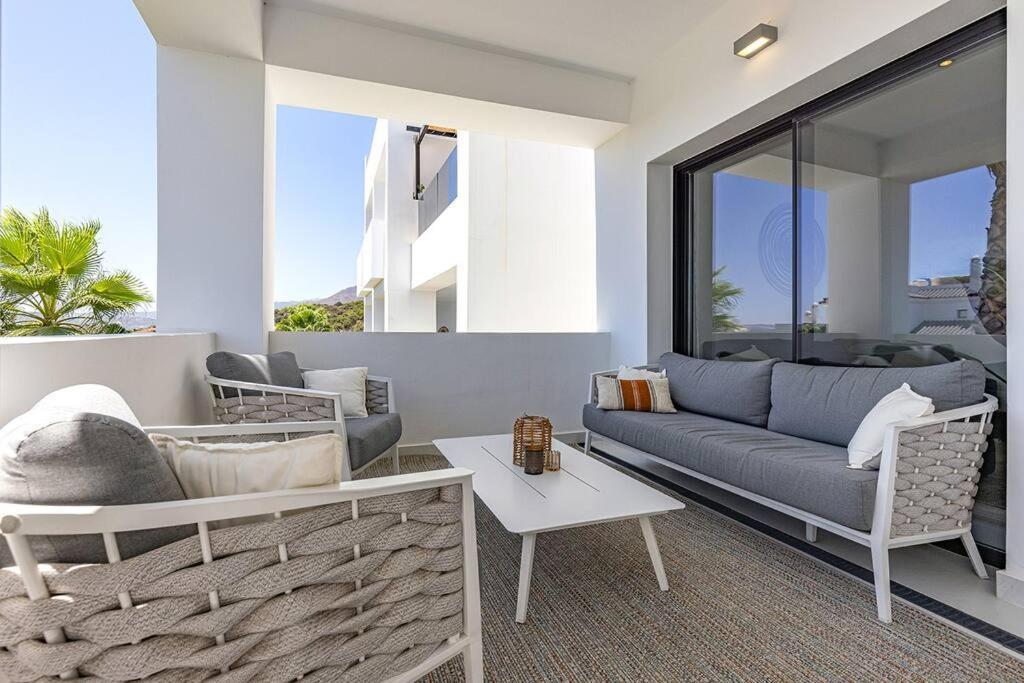 Brand New Gorgeous 2 Bed At Hills! * Estepona