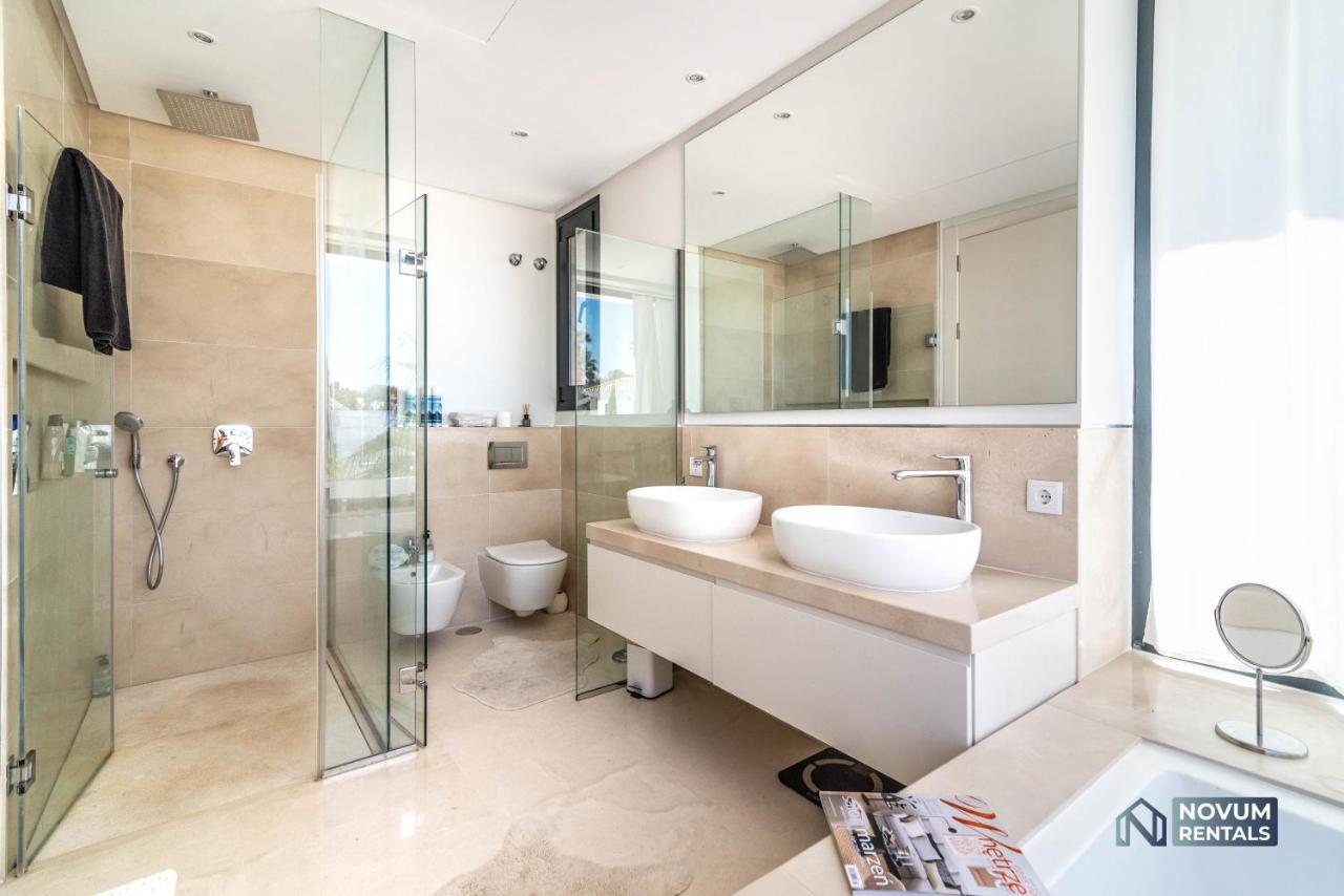 Villa Remarkable 5-bdrm - Heated Pool & Gym