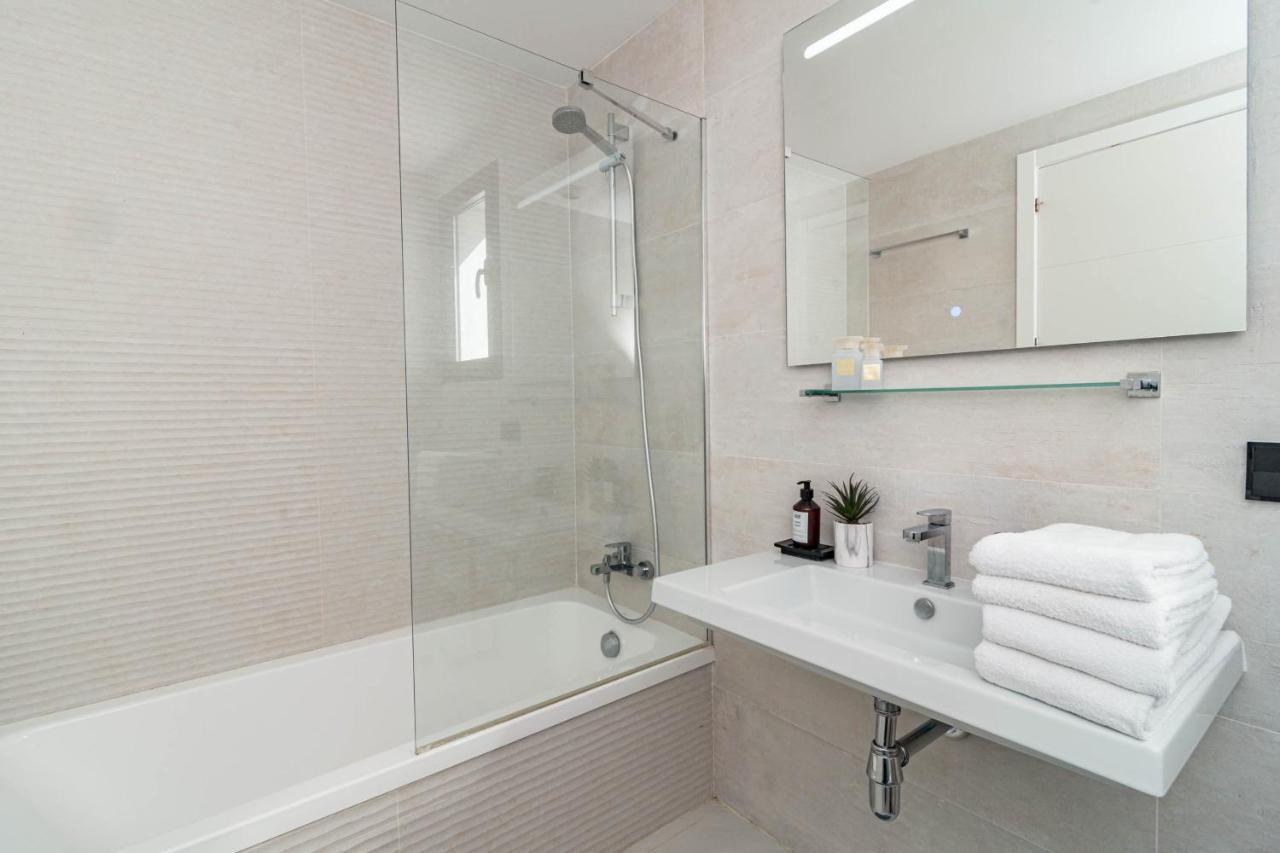 Lae212d - Penthouse With Roof Terrace And Stunning Sea Views Appartement *