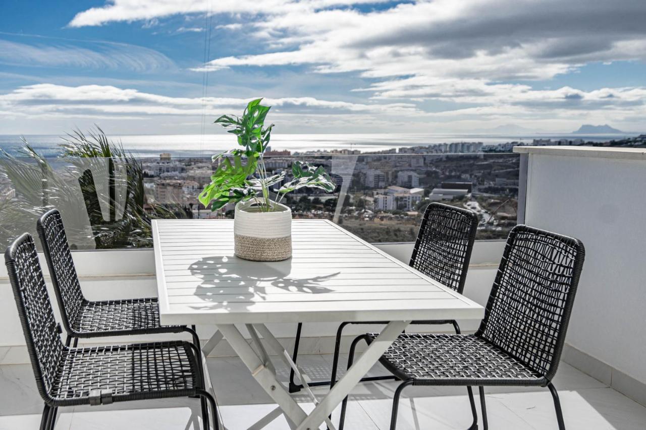 Lae212d - Penthouse With Roof Terrace And Stunning Sea Views Appartement