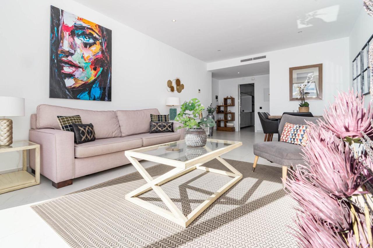 Lae212d - Penthouse With Roof Terrace And Stunning Sea Views *