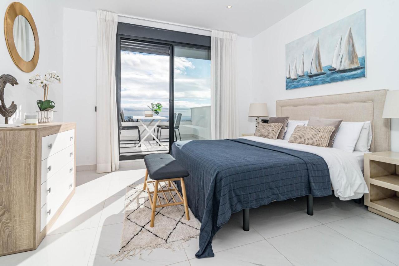 Appartement Lae212d - Penthouse With Roof Terrace And Stunning Sea Views Estepona