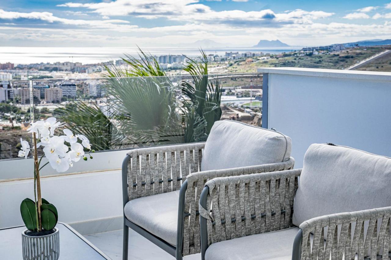 Lae212d - Penthouse With Roof Terrace And Stunning Sea Views