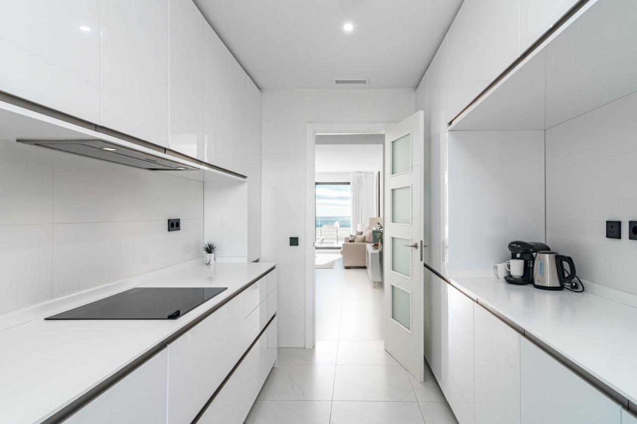 Lae212d - Penthouse With Roof Terrace And Stunning Sea Views