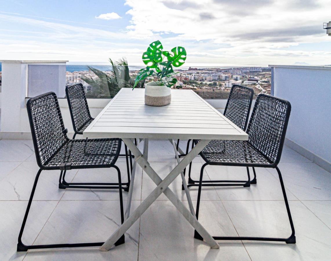 Lae212d - Penthouse With Roof Terrace And Stunning Sea Views Appartement Estepona