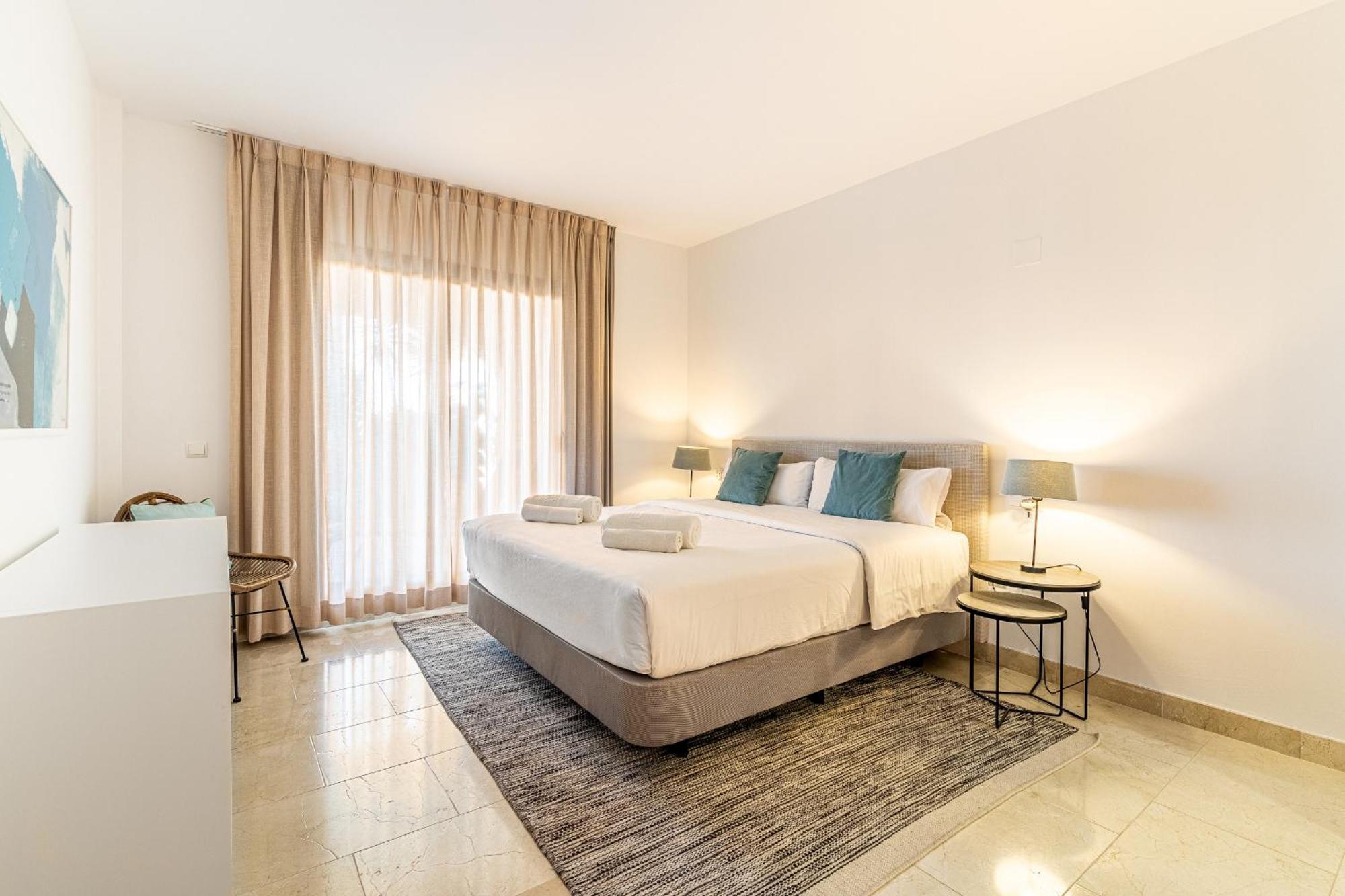 Large 3-bedroom Nestled In Golf Paradise Estepona
