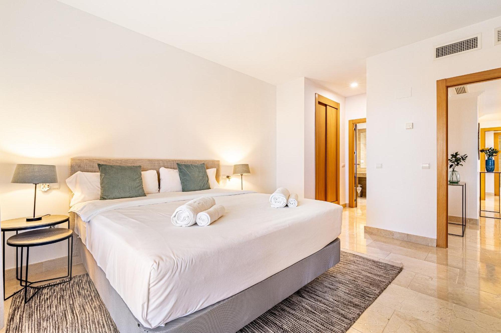 Large 3-bedroom Nestled In Golf Paradise Estepona