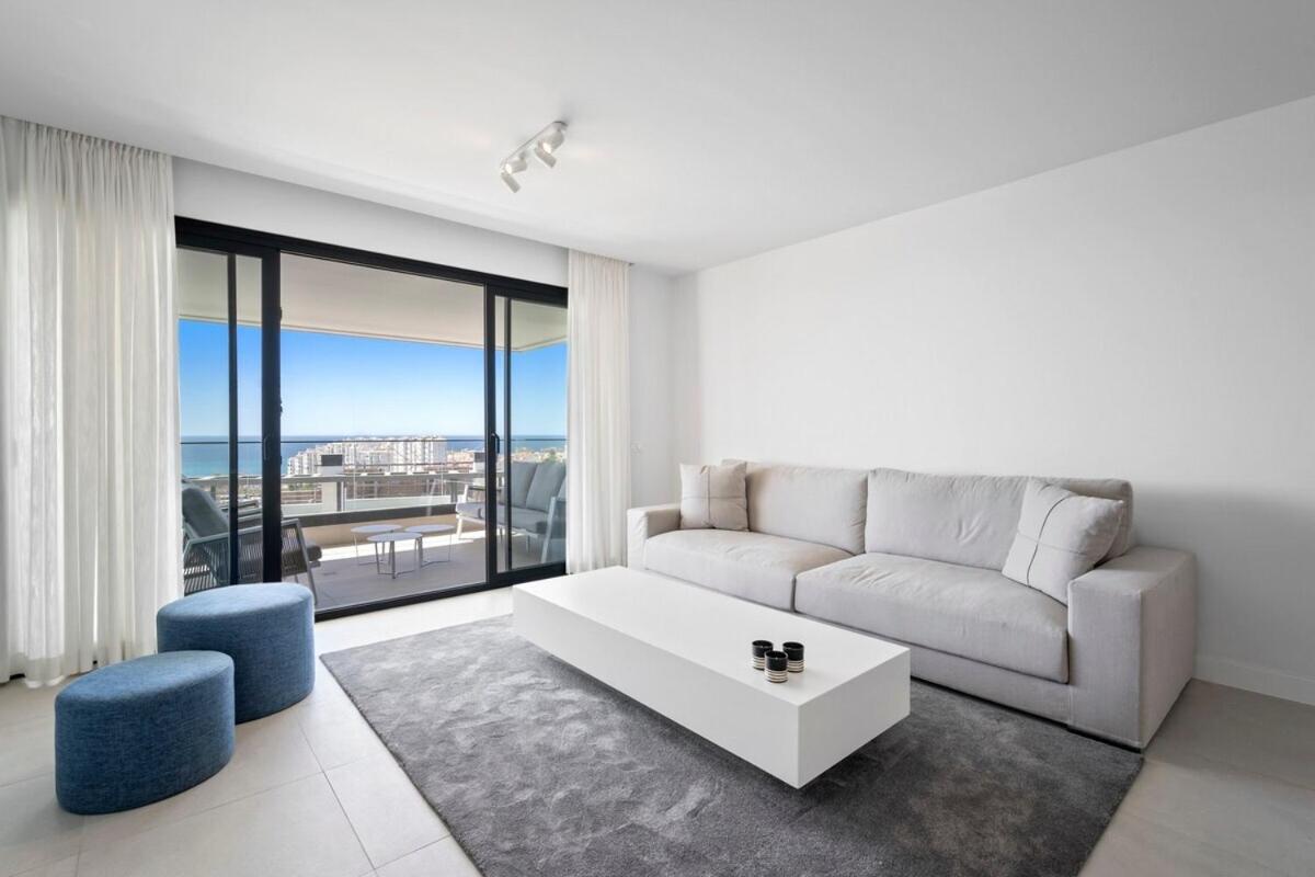 With Sea View And Gym Apartamento