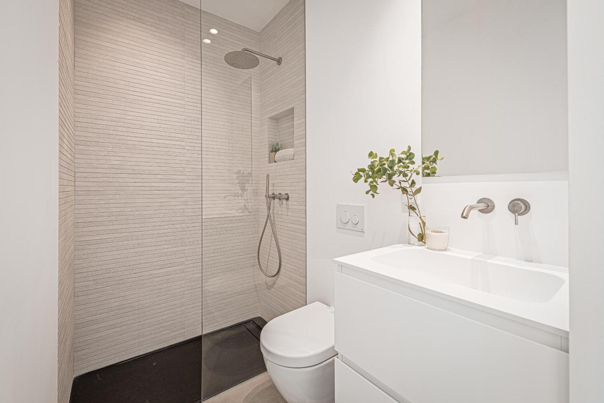 Vacation Marbella I Imare Waterfront, Beachfront Villa, Rooftop Jacuzzi, Indoor