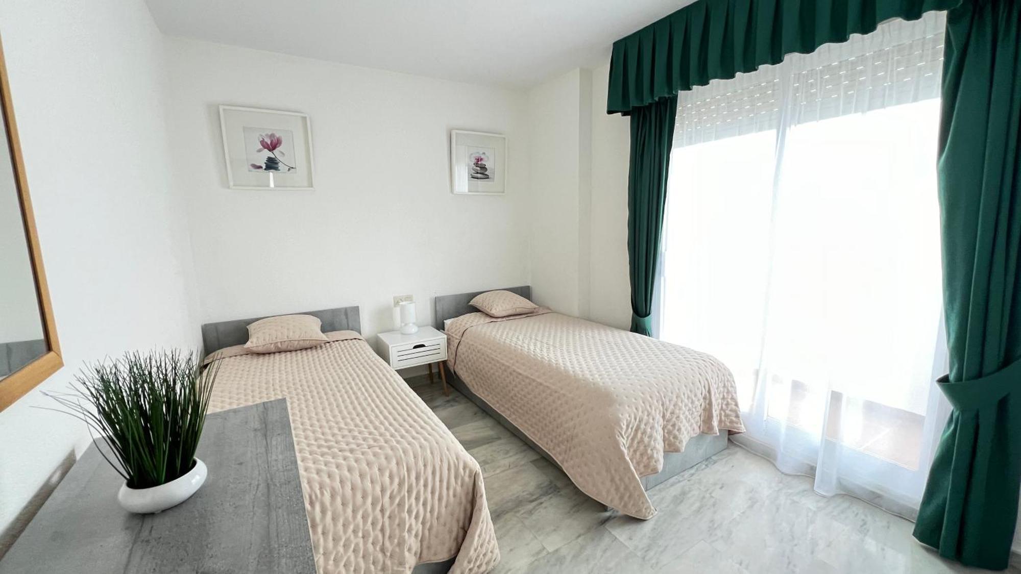 Costalita - 2 Bedroom 350m From The