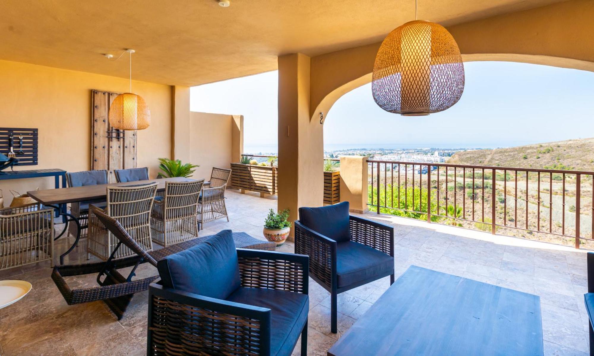 Newly Renovated With Amazing View Appartement *