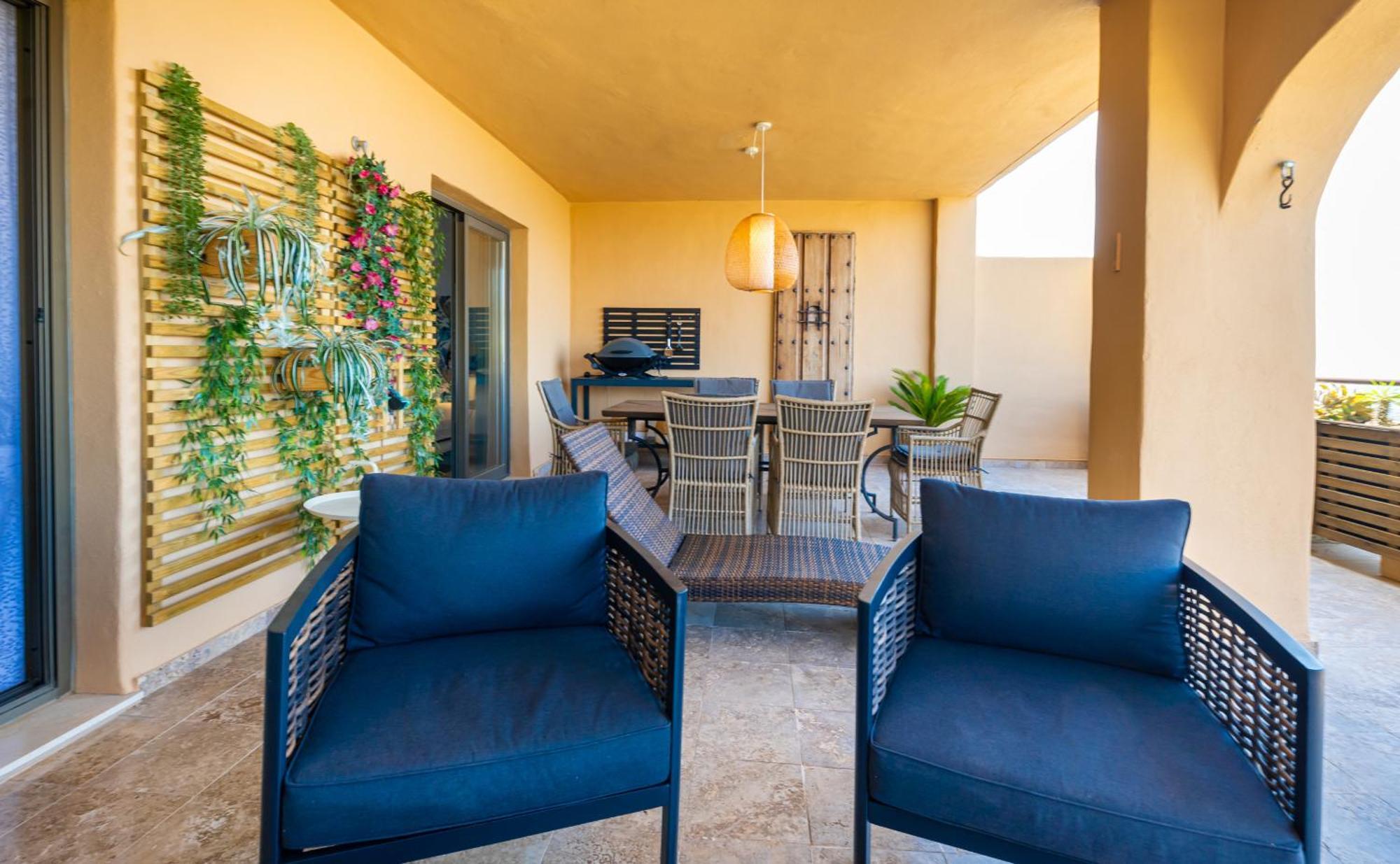 Newly Renovated With Amazing View Appartement