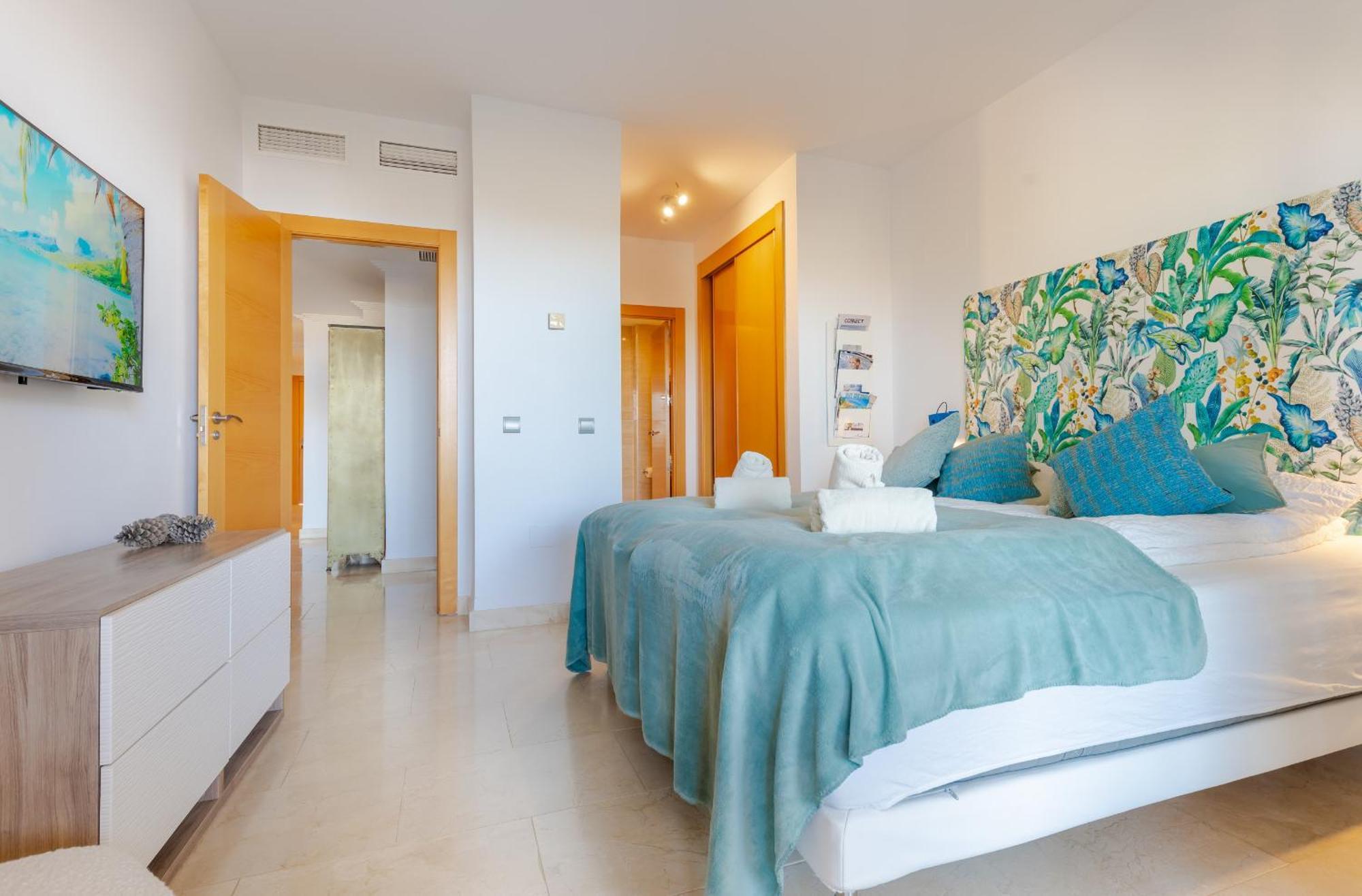 Newly Renovated With Amazing View Appartement *