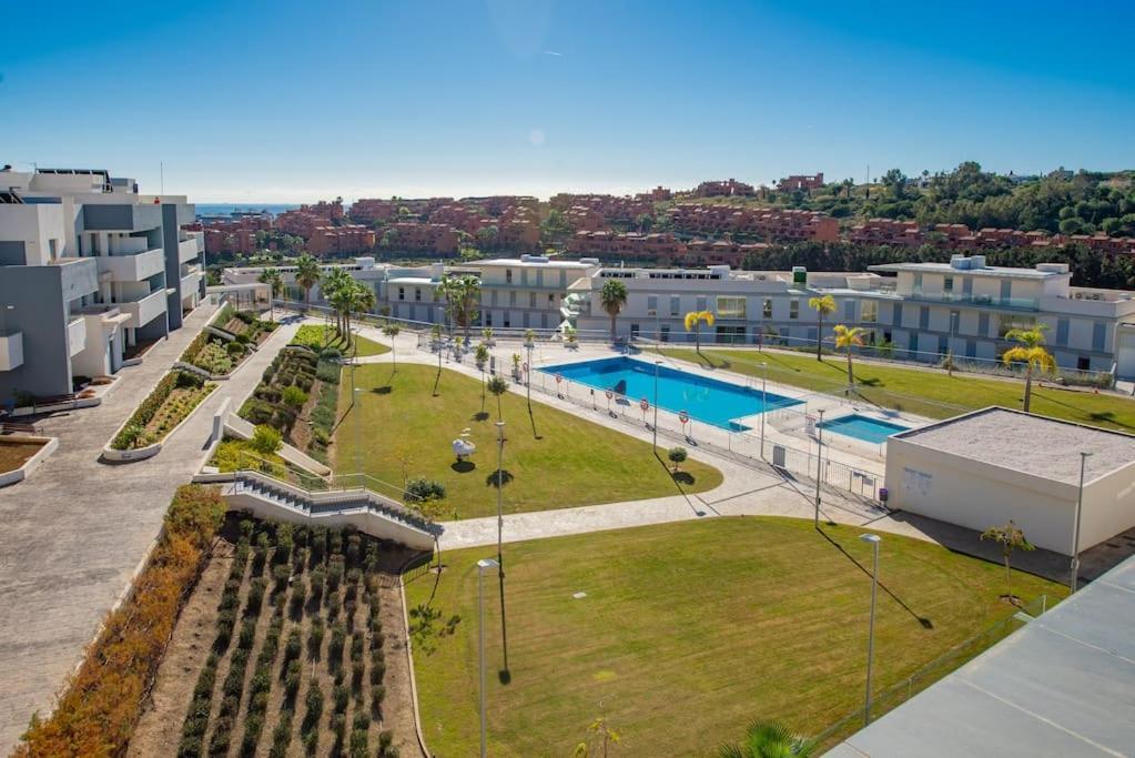 The Sunny Penthouse Apartamento *